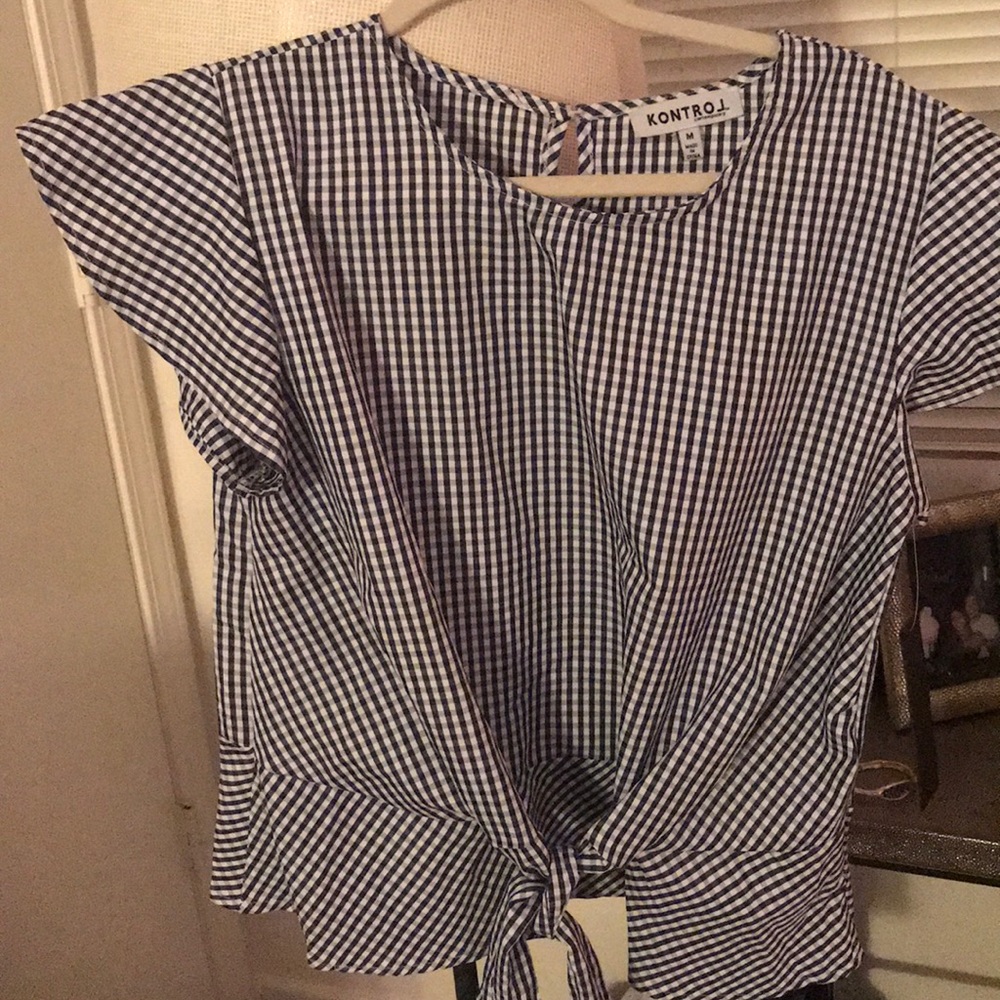 Gingham black + white blouse